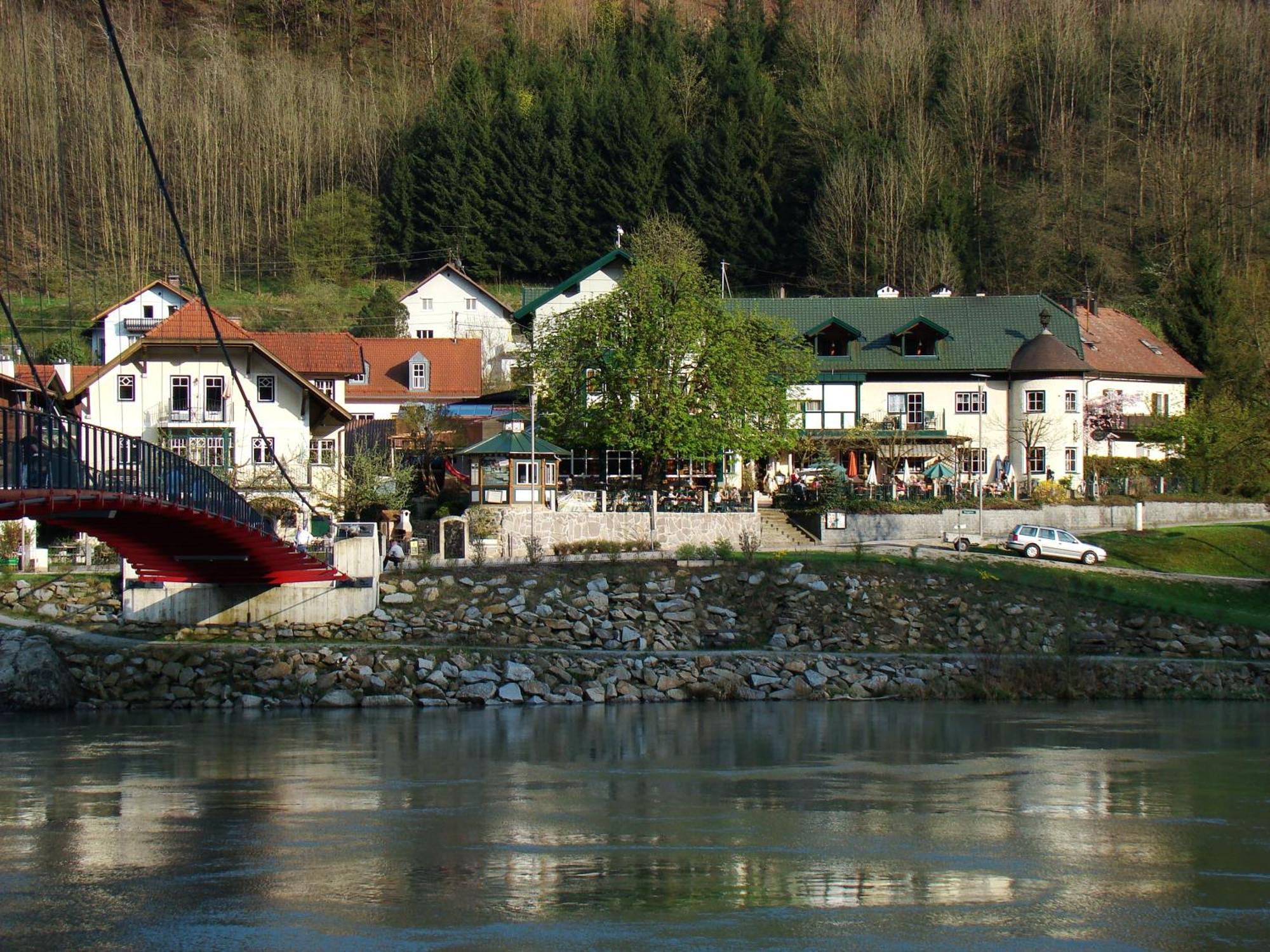 Landhotel Mariensaeule Wernstein am Inn Екстериор снимка